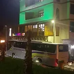 Arberia Τίρανα