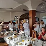 Arberia Hotel 4*