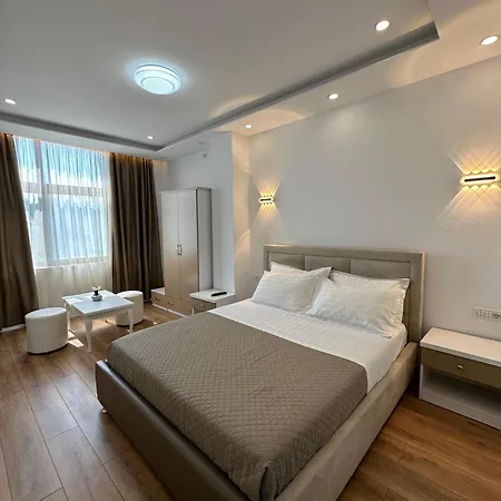 Ξενοδοχείο Arberia 4*