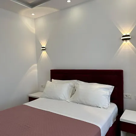 Arberia Τίρανα